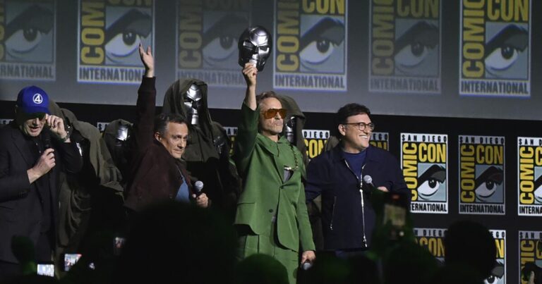 urlhttps3A2F2Fcalifornia times brightspot.s3.amazonaws.com2F512F172Fa1a3070b42eb88d847d69e561ea72F2024 comic con marvel studios panel 31268