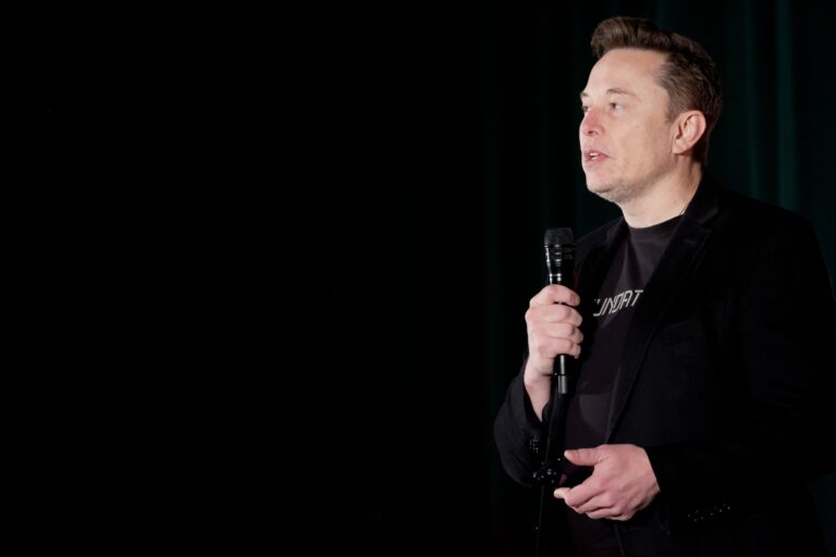 1730731298 Musk GettyImages 2179030705