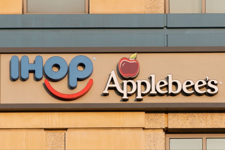 1730927979 ihop applebees 1124 g 1229229693