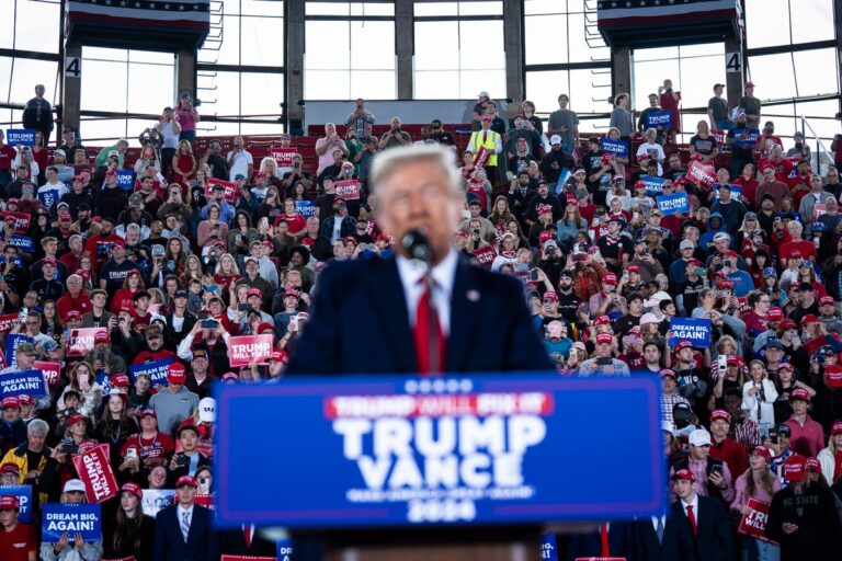 trump rally audience