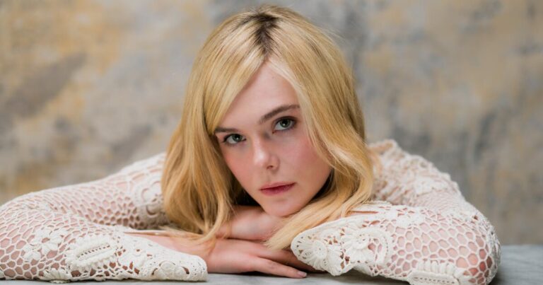 urlhttps3A2F2Fcalifornia times brightspot.s3.amazonaws.com2Ff42Fc52F9e10b3384ad895551733bcade8c82F1485913 la et elle fanning 005