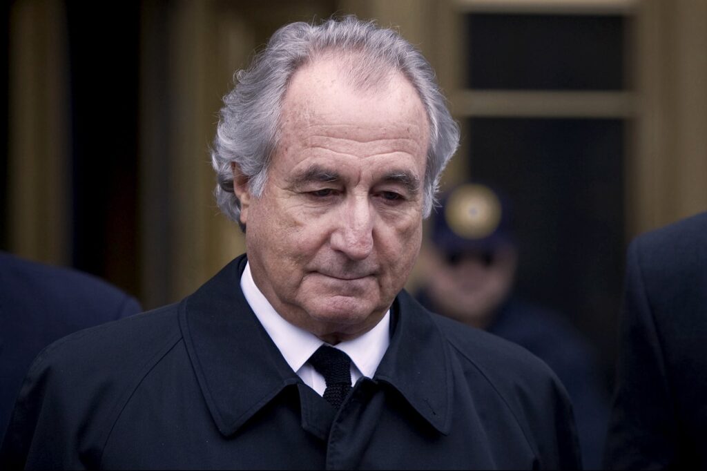 1735839910 Bernie Madoff 1232305999