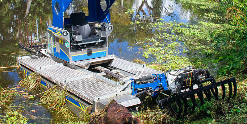 Truxor Harvester USA: Revolutionizing Aquatic Weed Management with Amphibious Technology